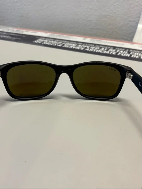 Ray-Ban 'New Wayfarer' 55mm Sunglasses (With Case) - Picture 4 of 5